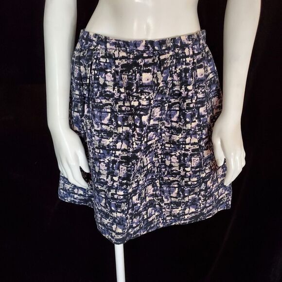 Michael Kors Blue, Purple, & White Skirt with Pockets (4) - Picture 2 of 5